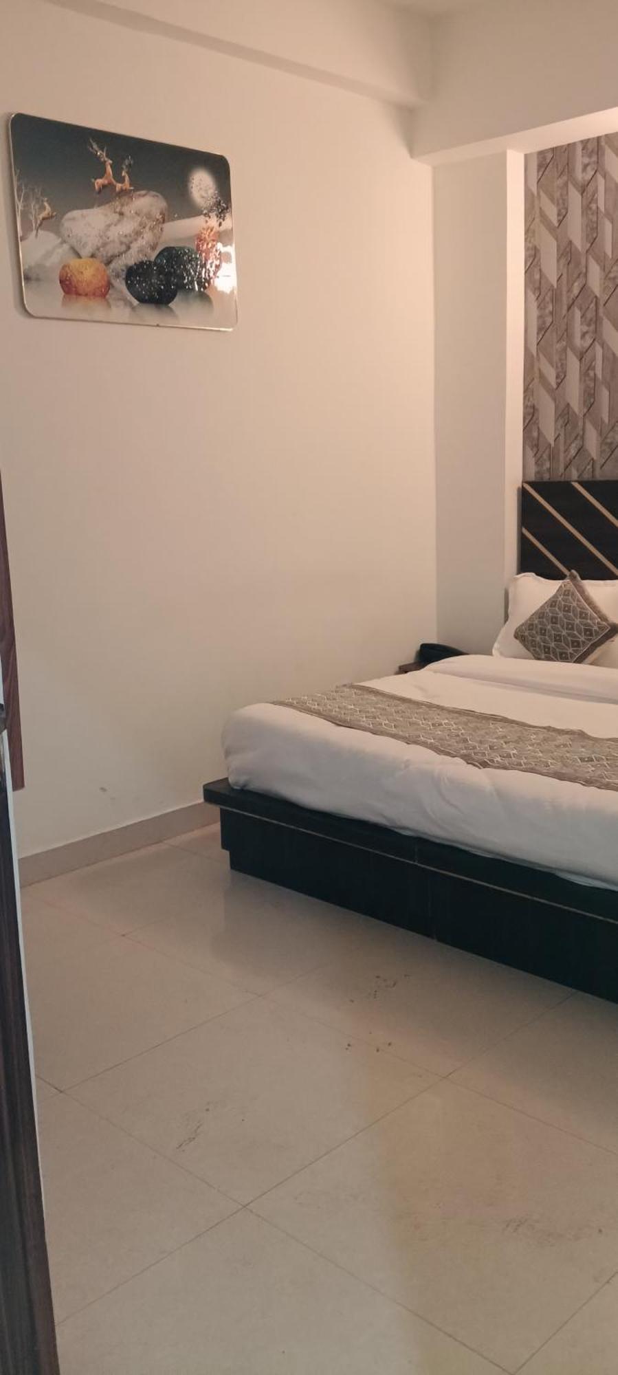 Hotel Blue Heaven Oyotownhouse 加济阿巴德 外观 照片