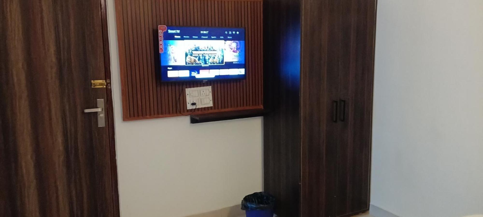 Hotel Blue Heaven Oyotownhouse 加济阿巴德 外观 照片